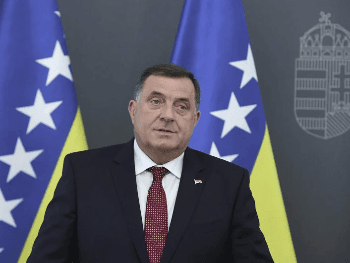 Dodik dostavio dokument Vučiću i ponovo kritikovao međunarodnu zajednicu u BiH