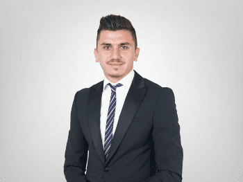 Omer fudbalski uspjeh nadopunjuje politikom 