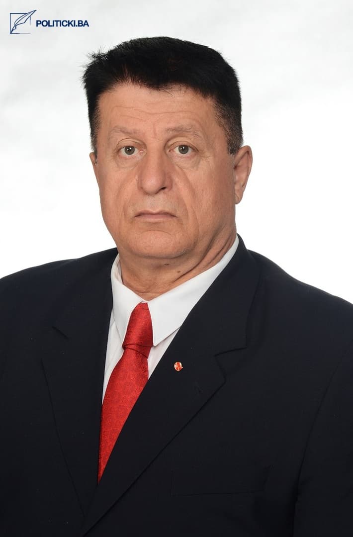 Tuga: Umro Adem Dautbašić, sin Rabije - slika 4