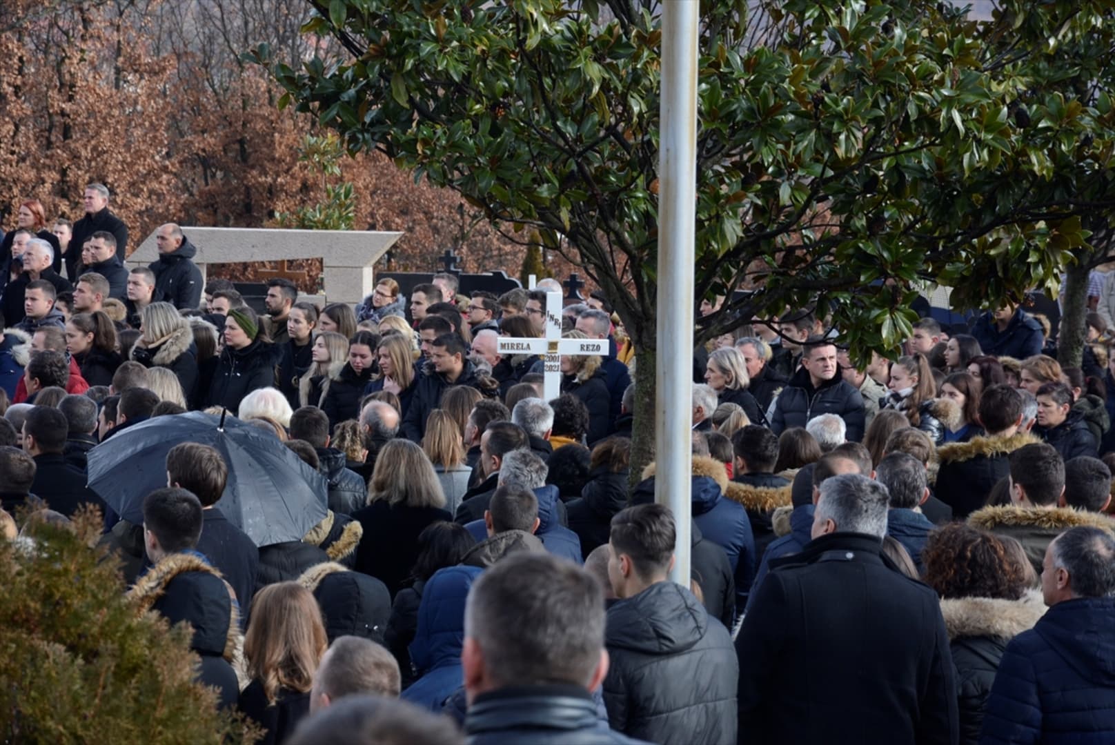 Sahranjeno dvoje mladih iz Posušja - slika 4