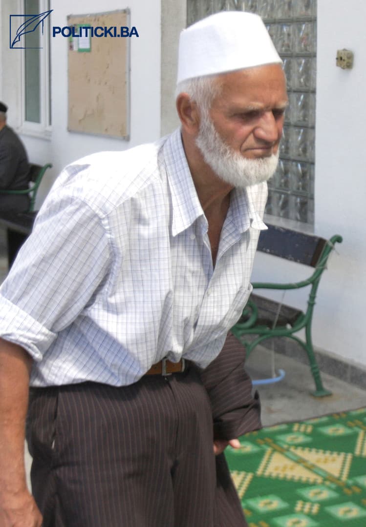 Otišao je dobri hadžija Hamid Mujović, hizmećar džamije Kralja Abdulaha u Tuzli - slika 2
