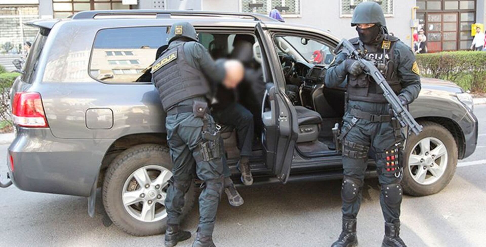 Hapšenja na području F BiH: Privedeno 14 lica - slika 1