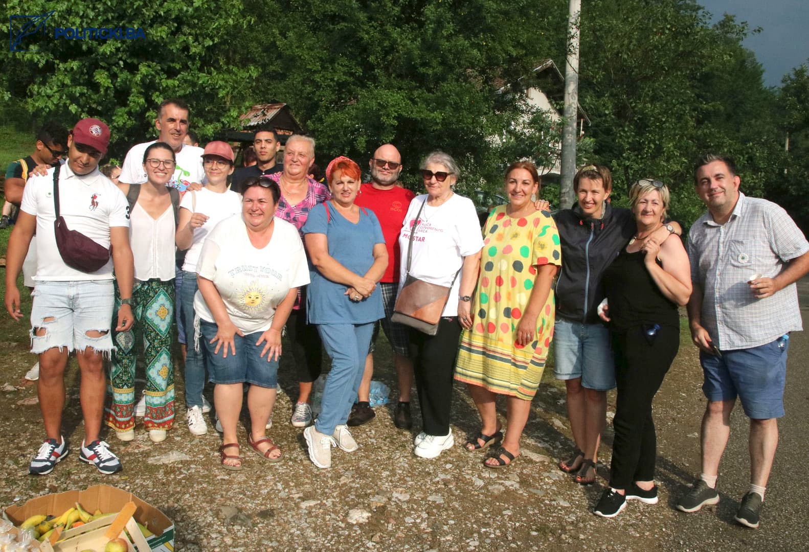 U Maršu mira jako puno mladih ljudi. Ubijenih u genocidu ima se ko sjećati - slika 8