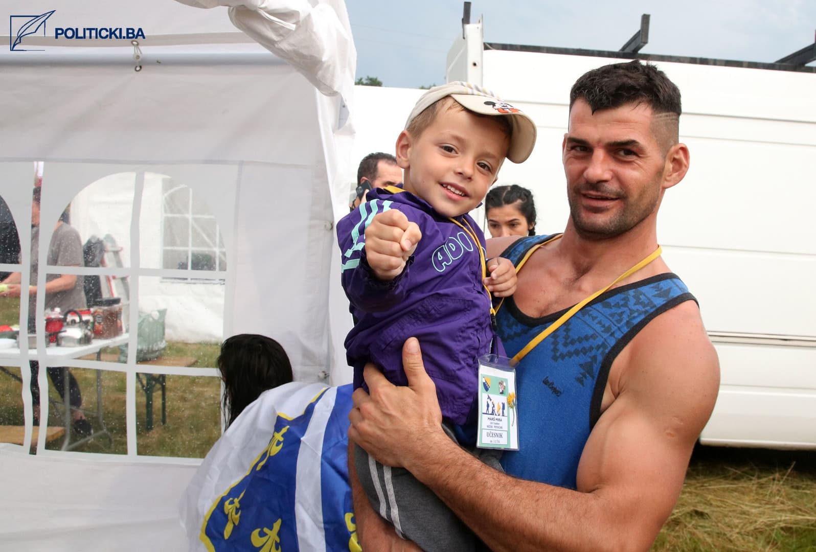 U Maršu mira jako puno mladih ljudi. Ubijenih u genocidu ima se ko sjećati - slika 1