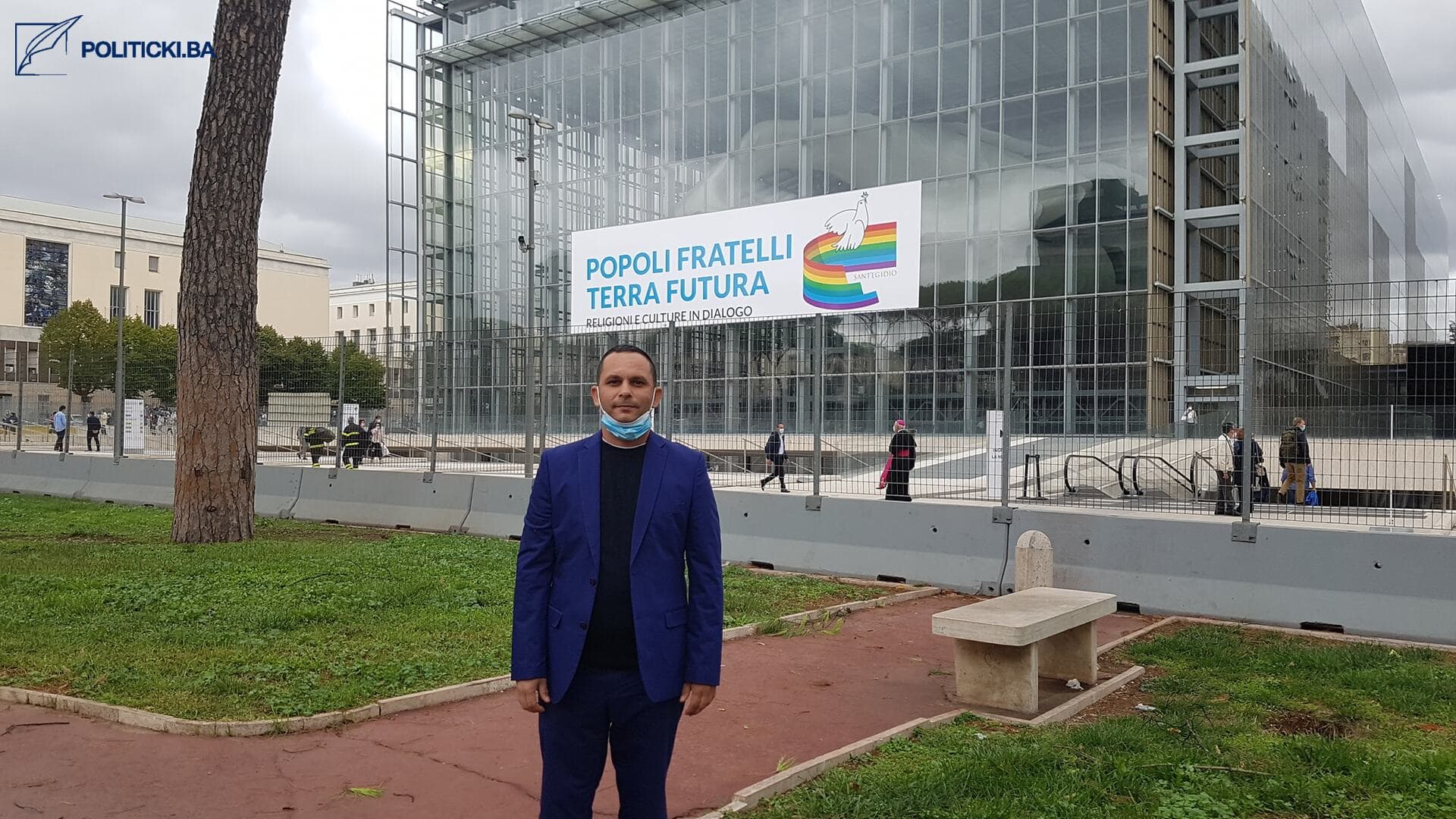 Emotivno obraćanje Zije Ribića na Međureligijskoj molitvi za mir u Rimu - slika 3