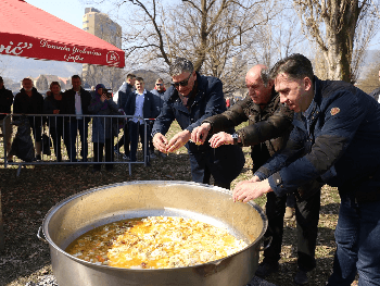 Kasumović posjetio “Čimburijadu”: Narod bez tradicije, nije narod!