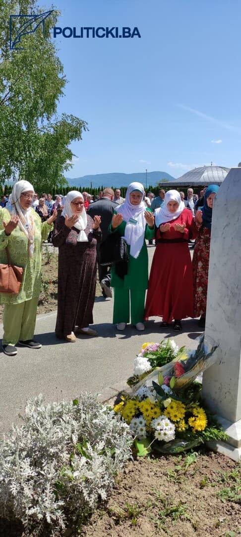 Život dženazama okovan - slika 2