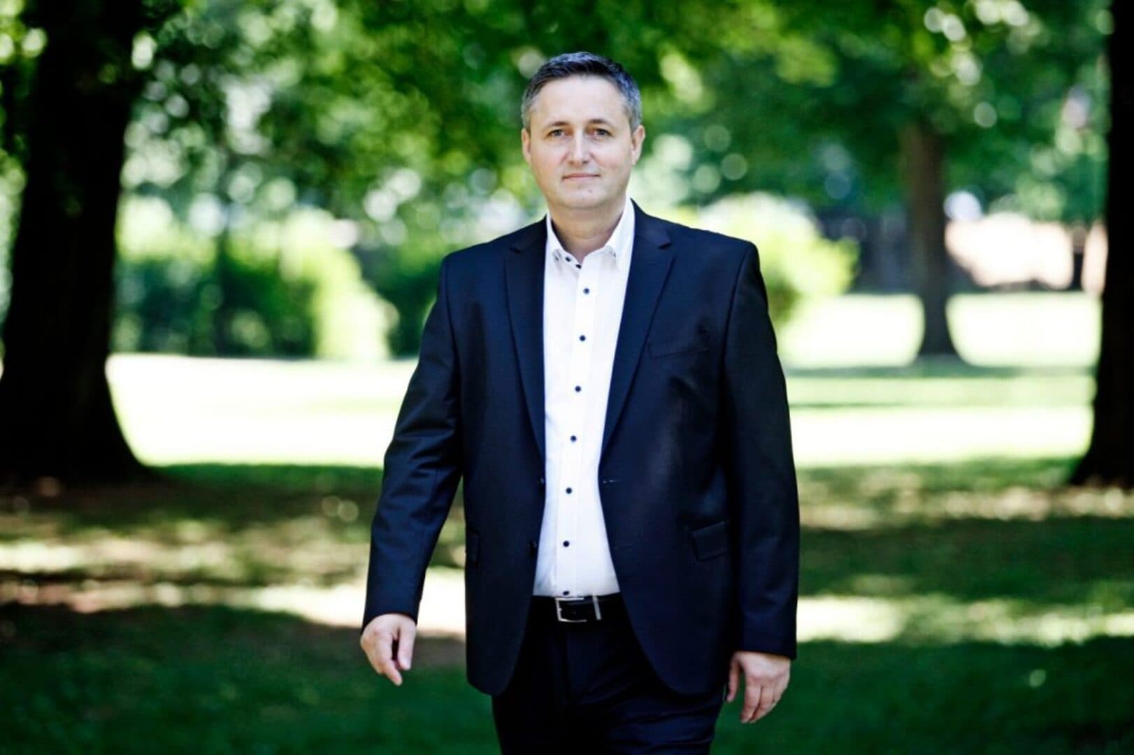 Lažne internet stranice za prljave udare na Denisa Bećirovića - slika 1