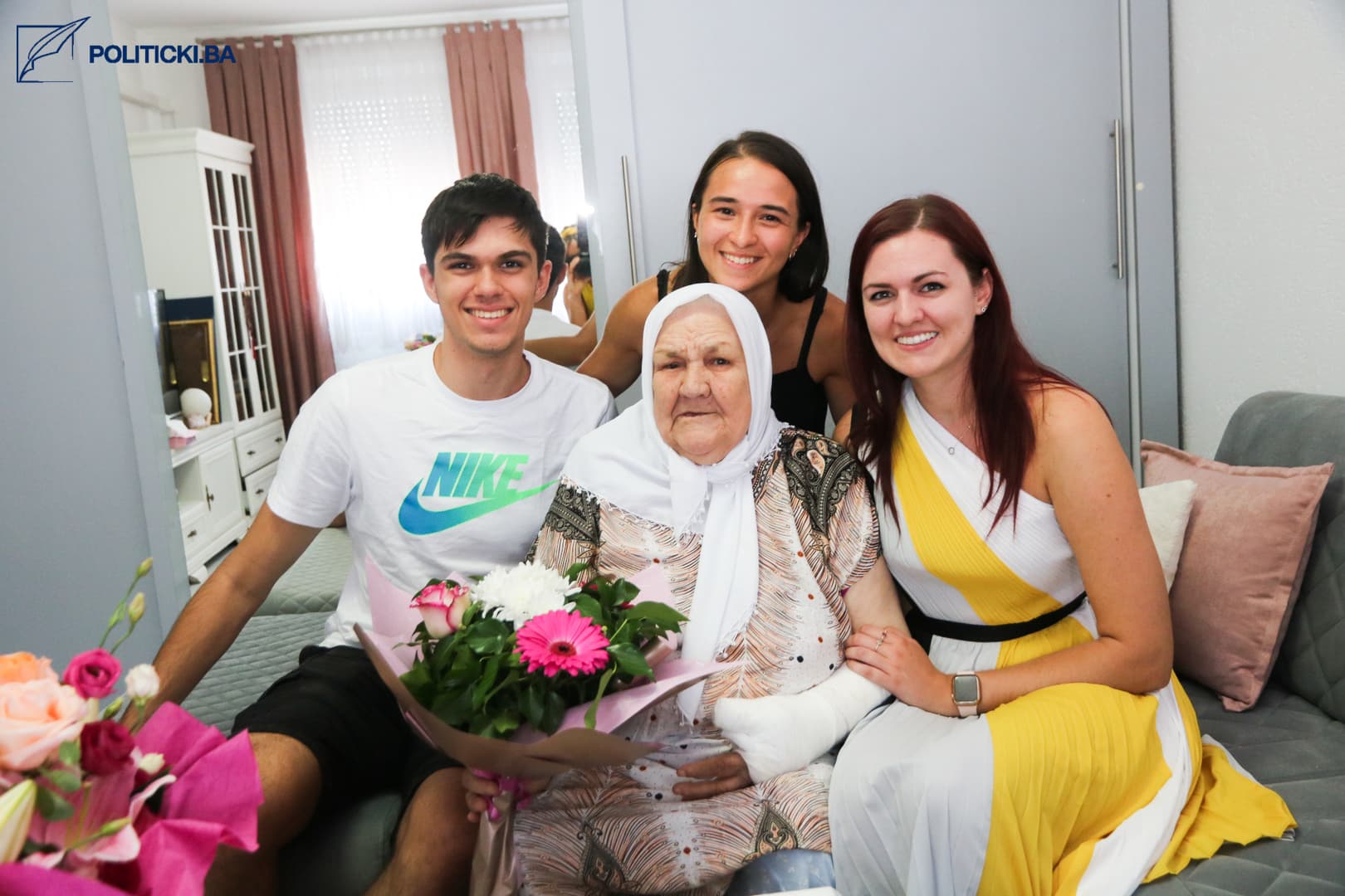 Nana Fata Orlović proslavila 79. rođendan - slika 3