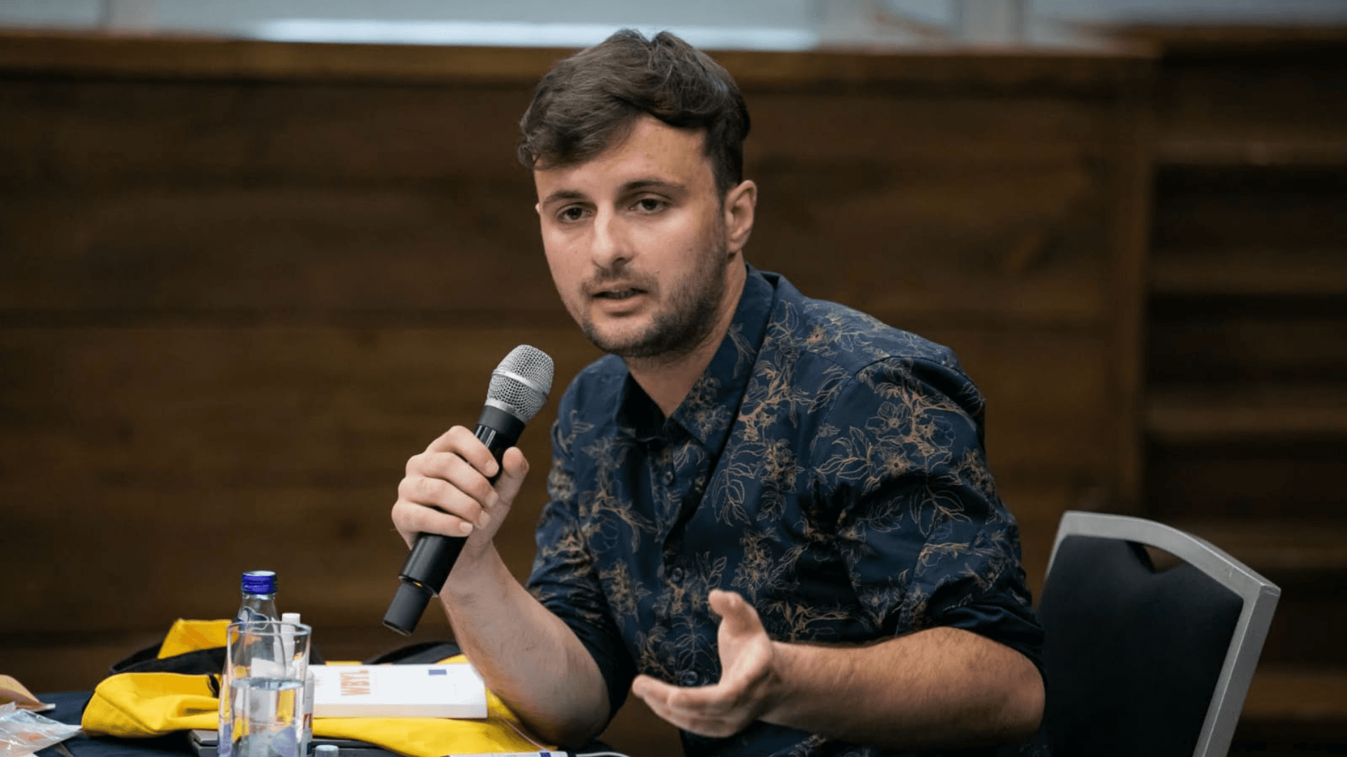 Kandić: Zašto je važno da mladi masovno izađu na izbore? - slika 1