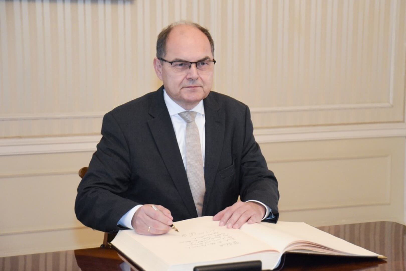 Hoće li Christian Schmidt biti smijenjen? - slika 1