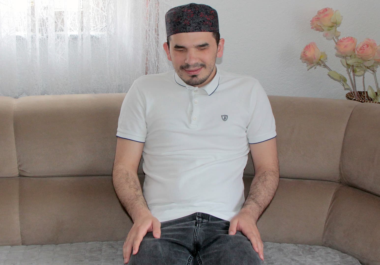 Salkan ef. Delić, iako od rođenja slijep, ovog ramazana predvodio džemat Osoje u Previlama kod Tuzle - slika 1