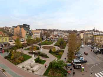 Pucnjava u Mladenovcu: Najmanje sedam ranjenih osoba