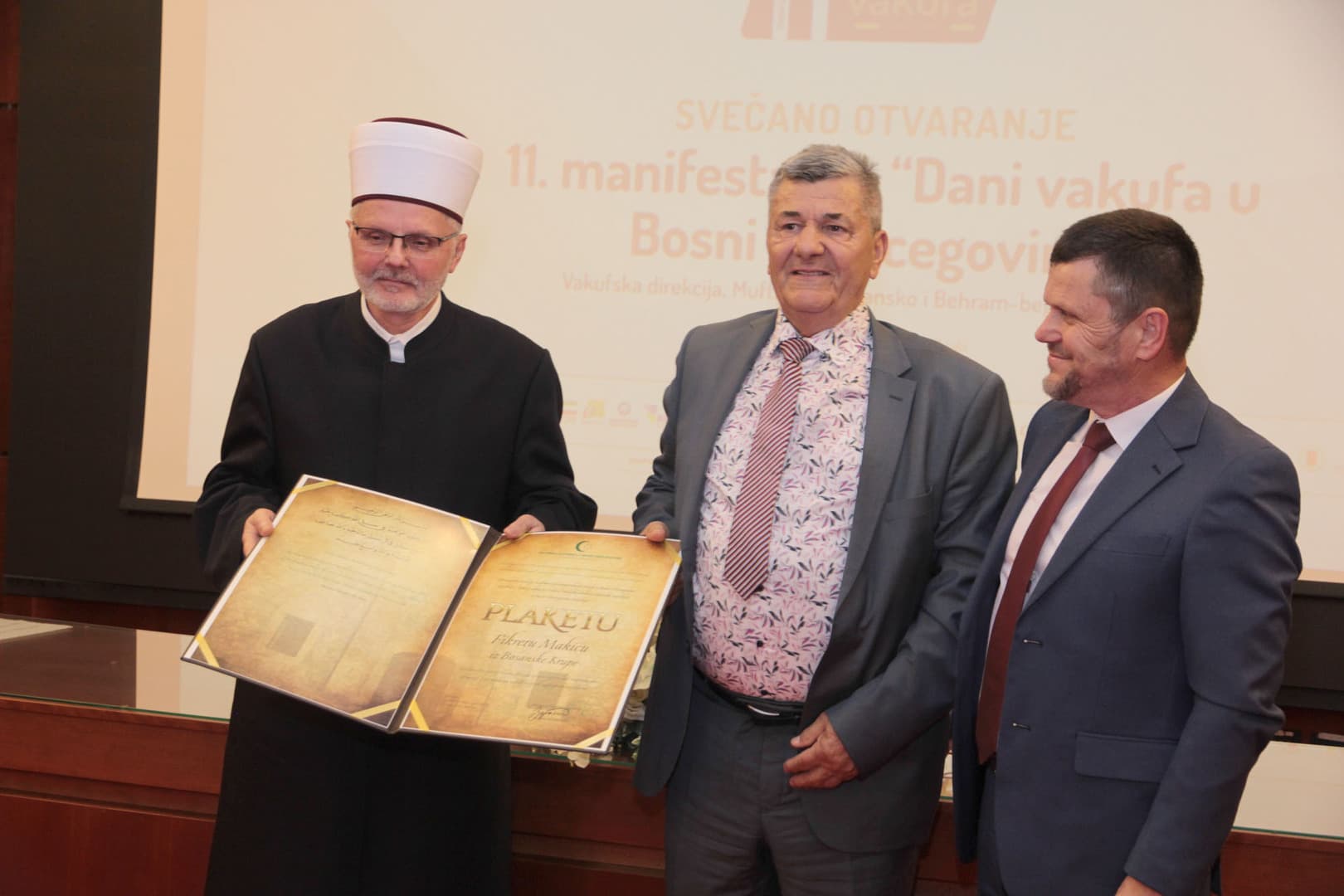 Fikret Makić, Bužimljanin koji daje "ko god da pruži ruku" - slika 1