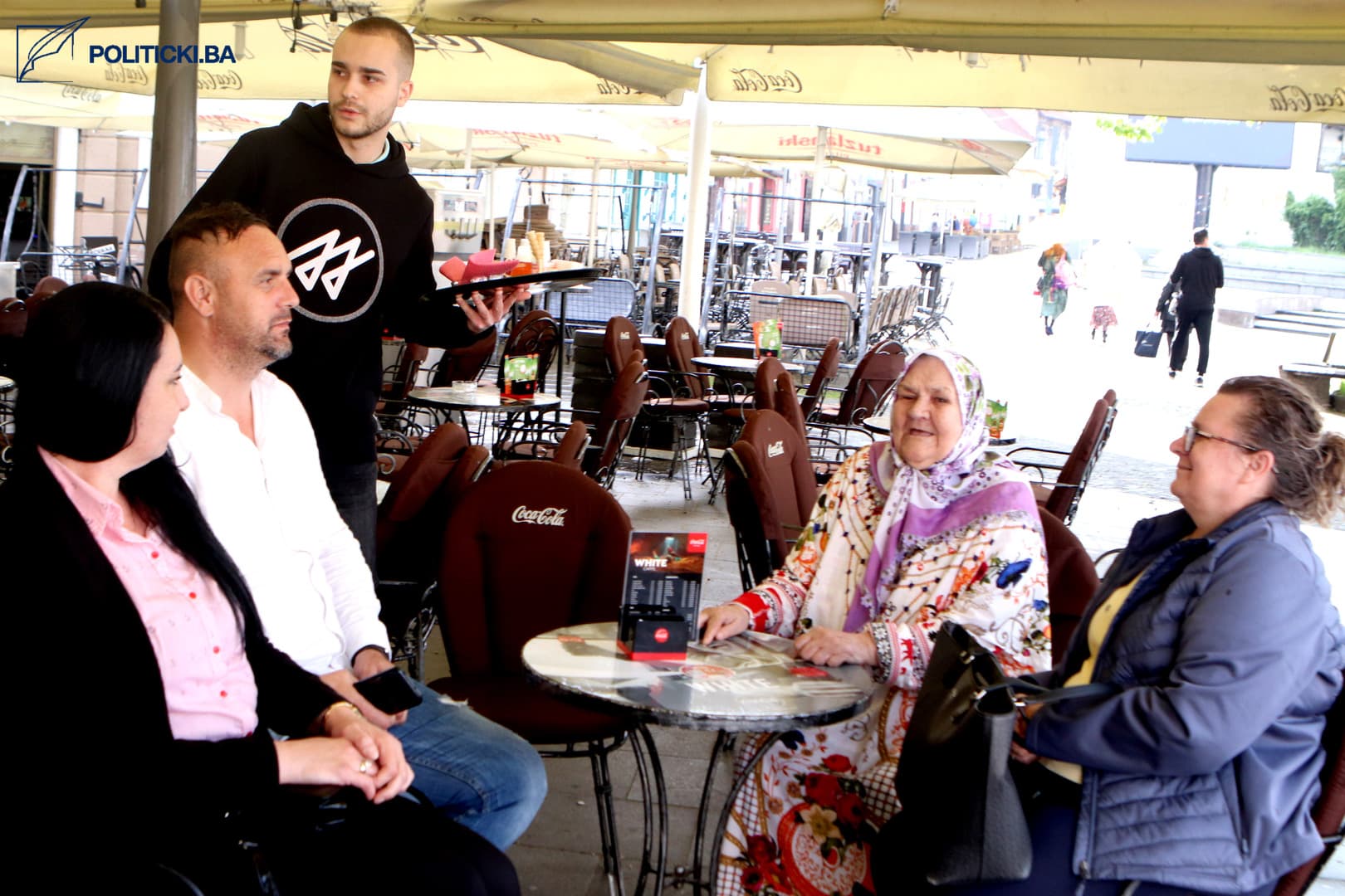 Nana Fata ide na hadž: "Čini mi se preletila bih do Ćabe"  - slika 2