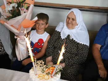 Danas je nani Fati rođendan!