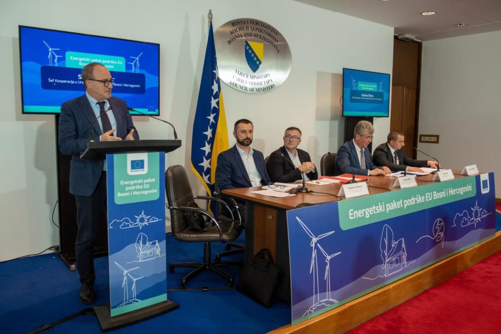 Spremno 100 miliona KM jednokratne pomoći za 165.000 porodica u BiH - slika 1