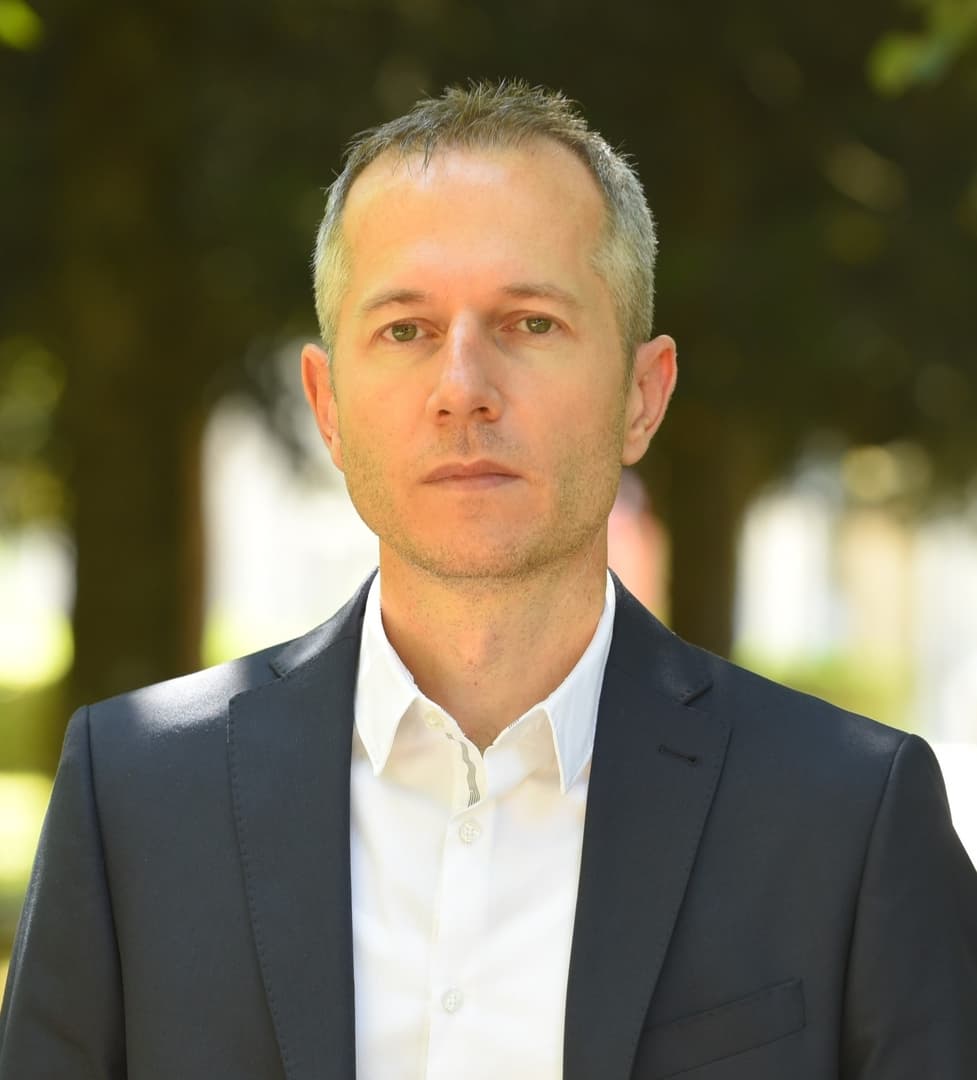 Hušić: Našoj stranci odgovara SNSD i HDZ, a protiv su SDA - slika 1