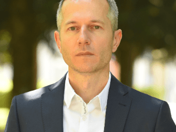 Hušić: Našoj stranci odgovara SNSD i HDZ, a protiv su SDA