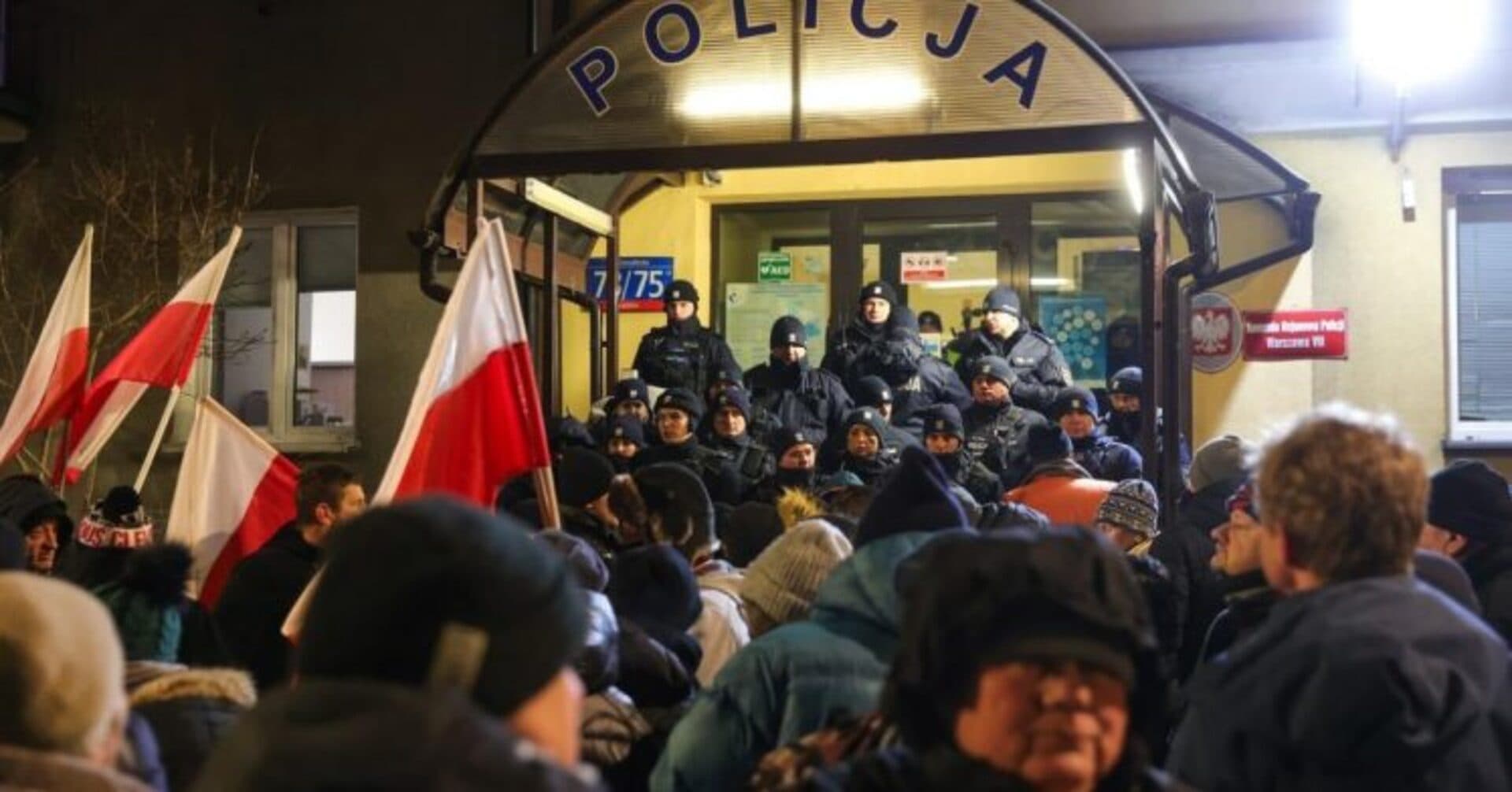 Drama u Poljskoj: Uhapšen bivši ministar i njegov zamjenik - slika 1