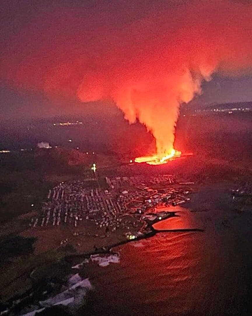 Island: Lava se izlila na grad  - slika 1