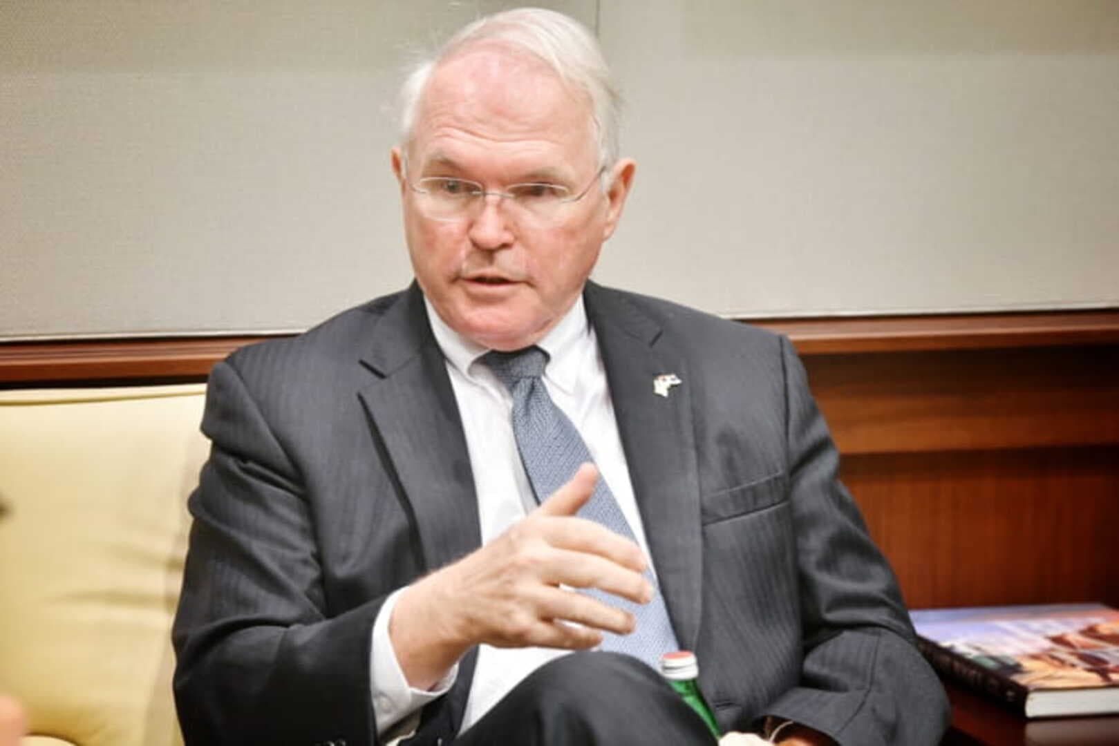 Američki ambasadoru Srbiji dotakao novo dno - slika 1