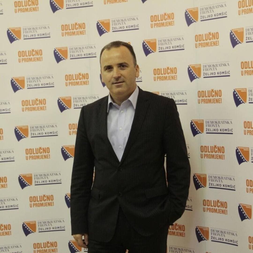 Đonlagić: "Diplomatski cirkus u režiji EU" - slika 1