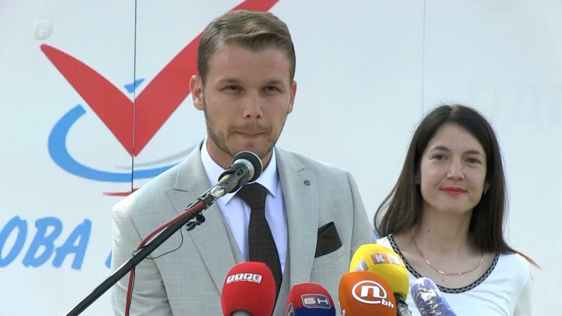 Hoće li nesložna opozicija isporučiti Banju Luku Dodiku? - slika 1