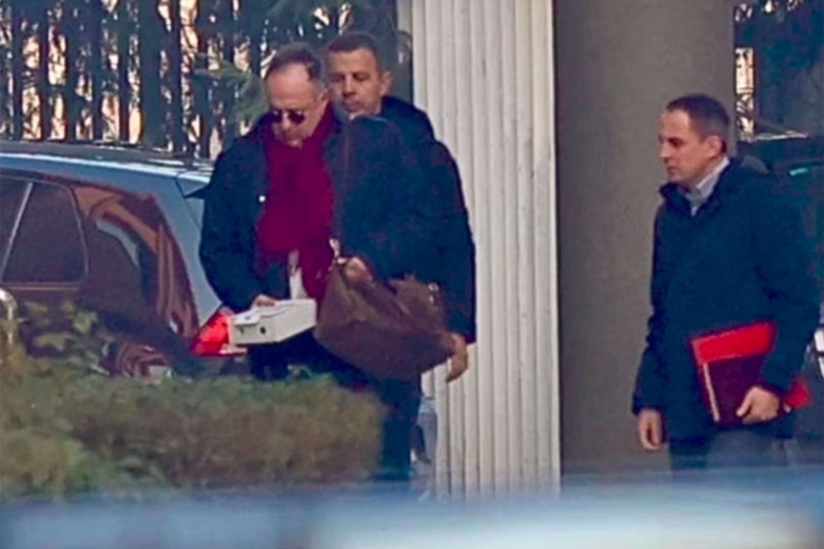 Otključani telefoni Debeveca: "To će vas koštati četiri miliona eura..." - slika 1