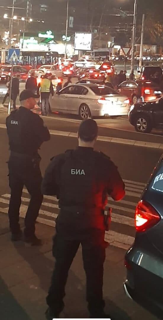 Na ulice Srbije izašli i pripadnici BIA-e. Naoružani su dugim cijevima - slika 6