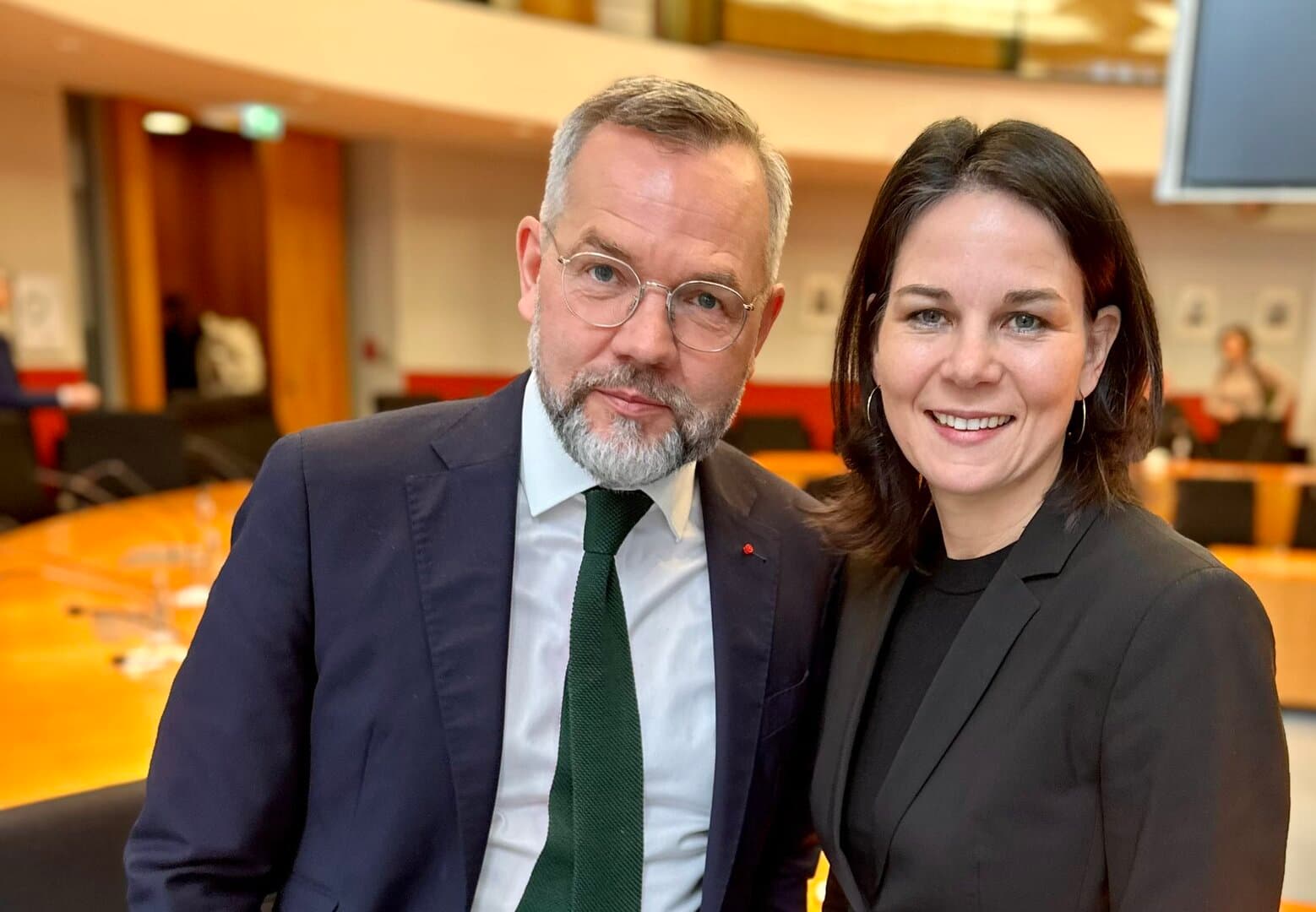 Roth napušta politiku! - slika 1