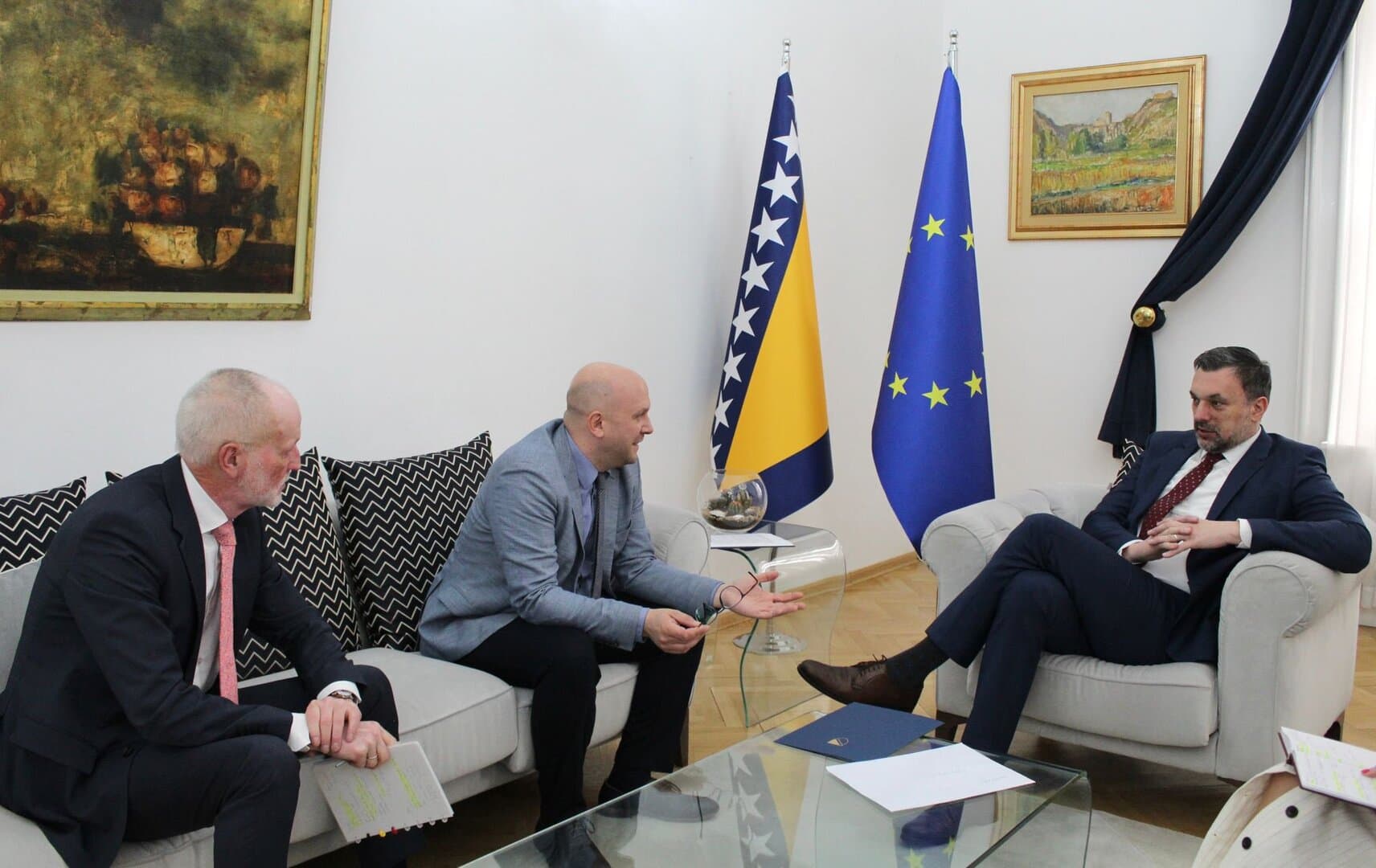 Sarrazin podržao Schmidta. Susreo se s Konakovićem - slika 1