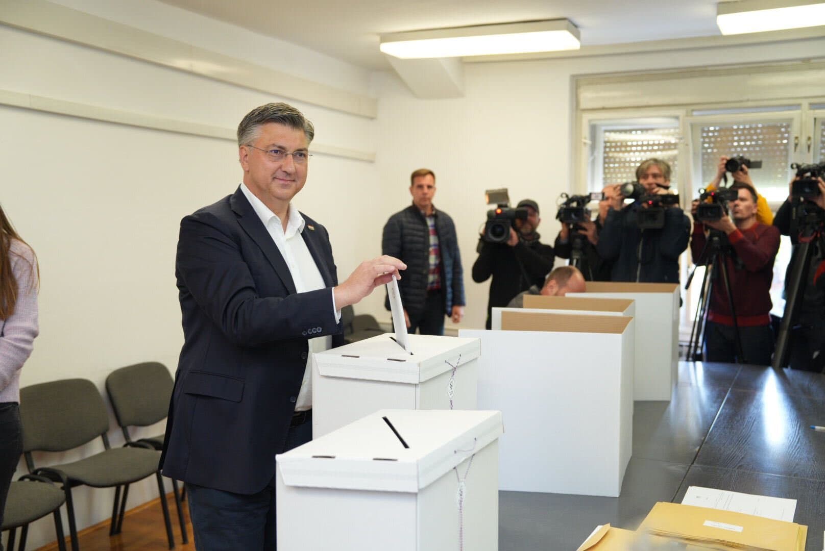 Plenković glasao. A onda pričao o BiH - slika 1