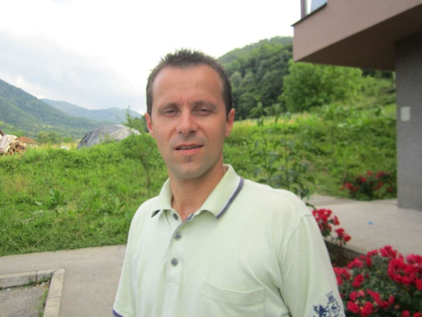 "Ležim ispod gomile mrtvih, drhtim, a onda čujem glas":  - slika 1