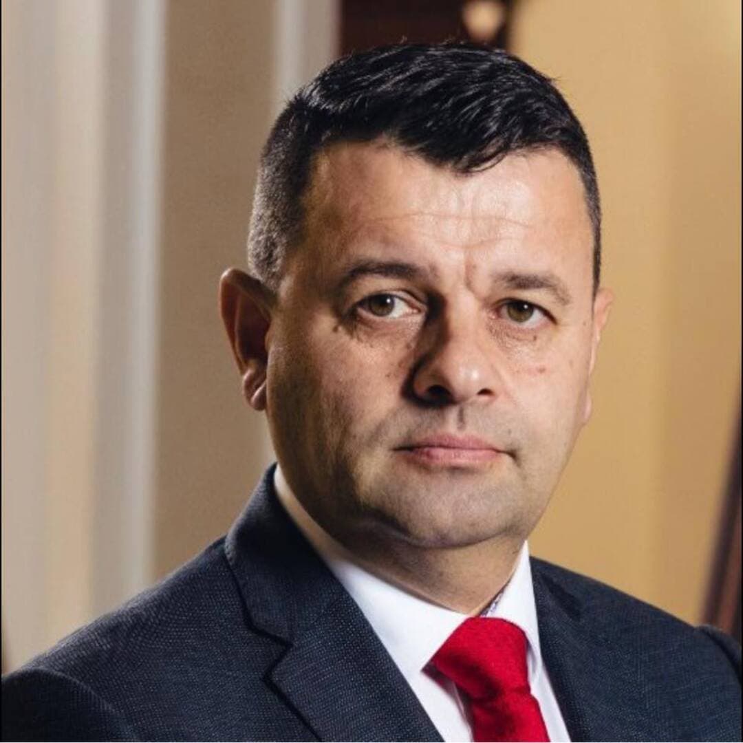 Sevlid Hurtić najavio prijem kod pape Franje - slika 1