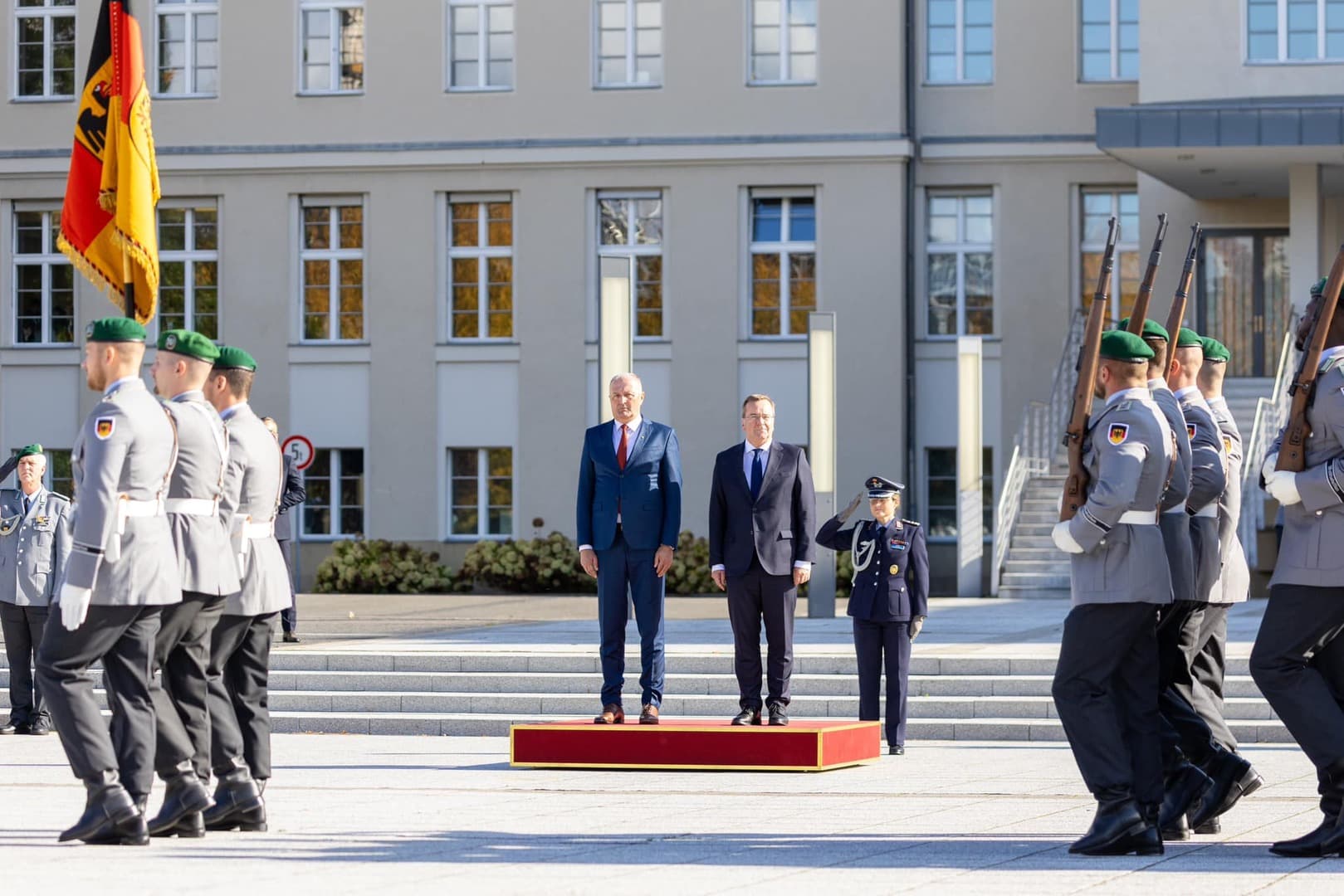 Helez u Njemačkoj: Stiže protivvazdušna oprema - slika 9