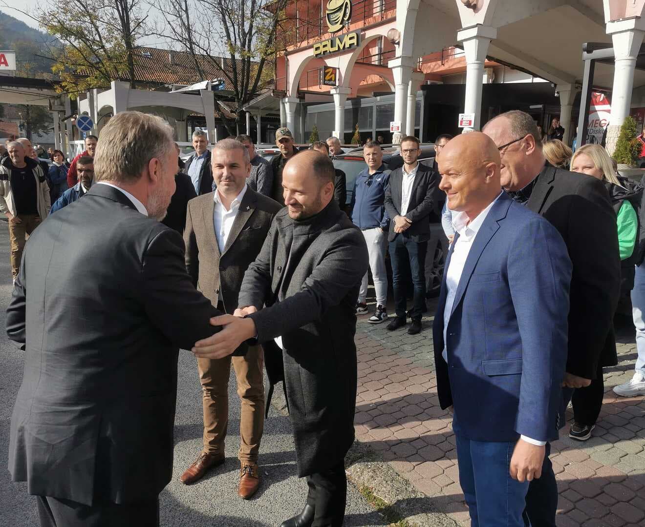 Izetbegović u TK: Osvojili smo 53.000 glasova više od Trojke - slika 11