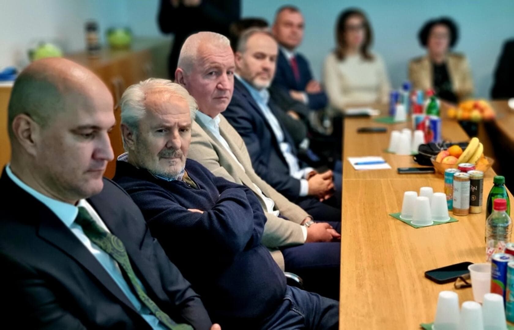 Izetbegović: Pobjeda na lokalnim, najava je pobjede SDA 2026. - slika 2