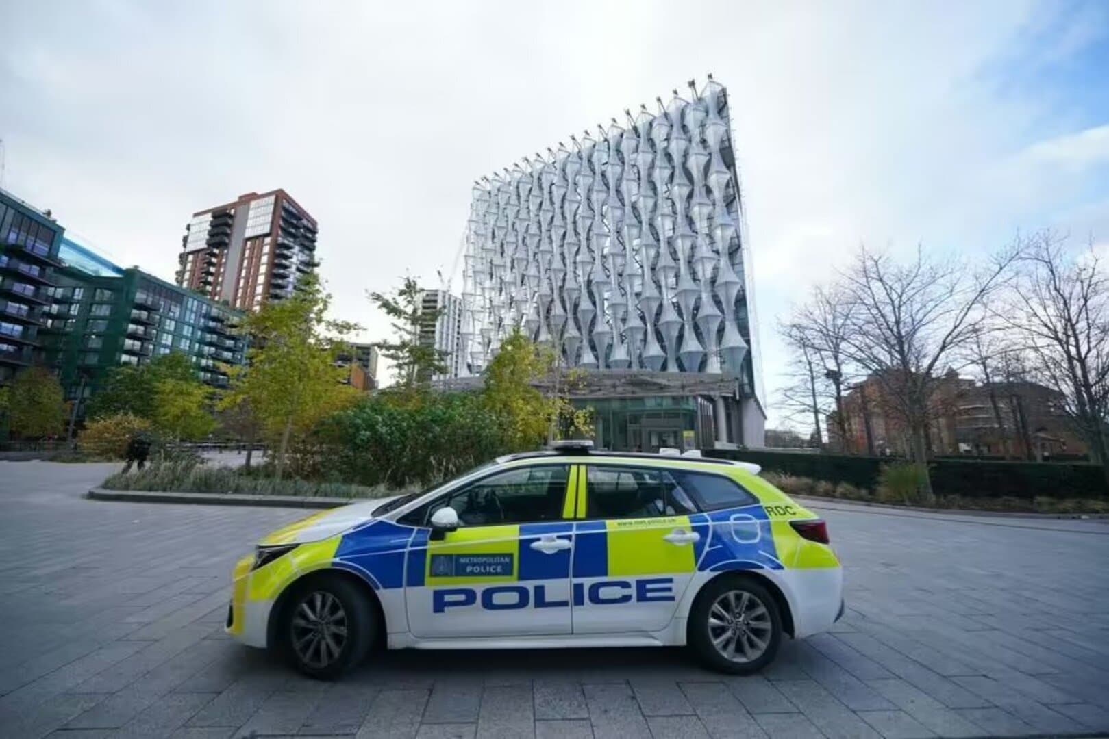 Zbog eksplozije u blizini: Zatvorena ambasada SAD u Londonu - slika 1