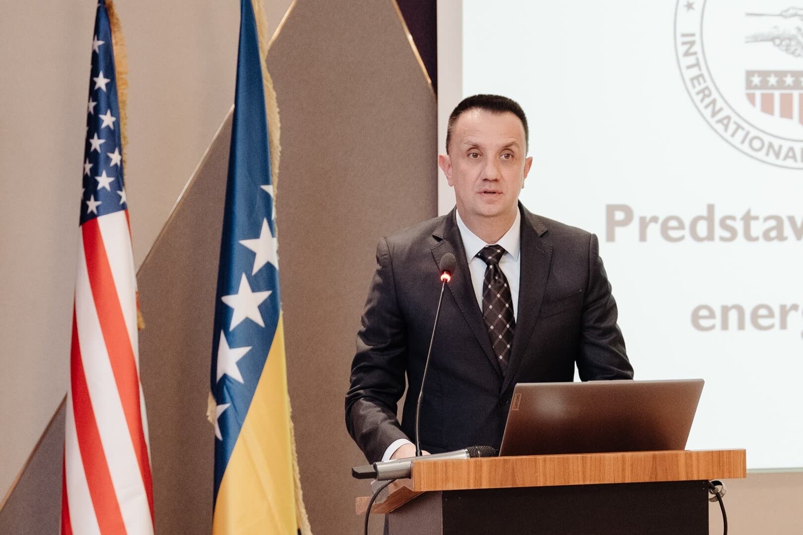 Vašington za sektor energetike u BiH izdvojio 9,9 miliona dolara - slika 1