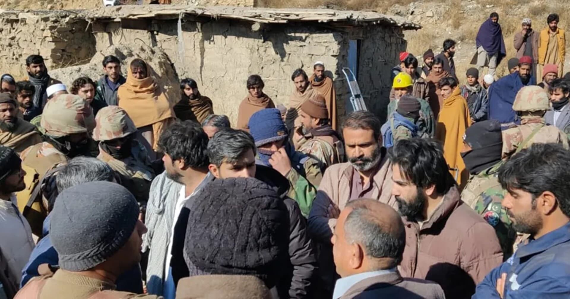 11 mrtvih u eksploziji metana u rudniku u Pakistanu - slika 1