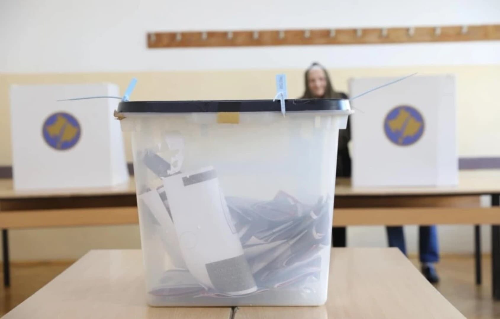 Počeli izbori na Kosovu. Hoće li Zapad i tamo napraviti "Trojku" - slika 1