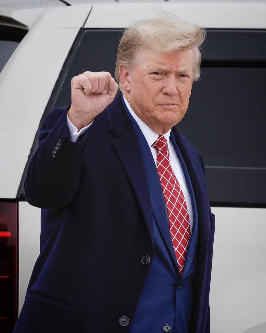 Trump: Zelenski je diktator i skromno uspješni komičar - slika 1