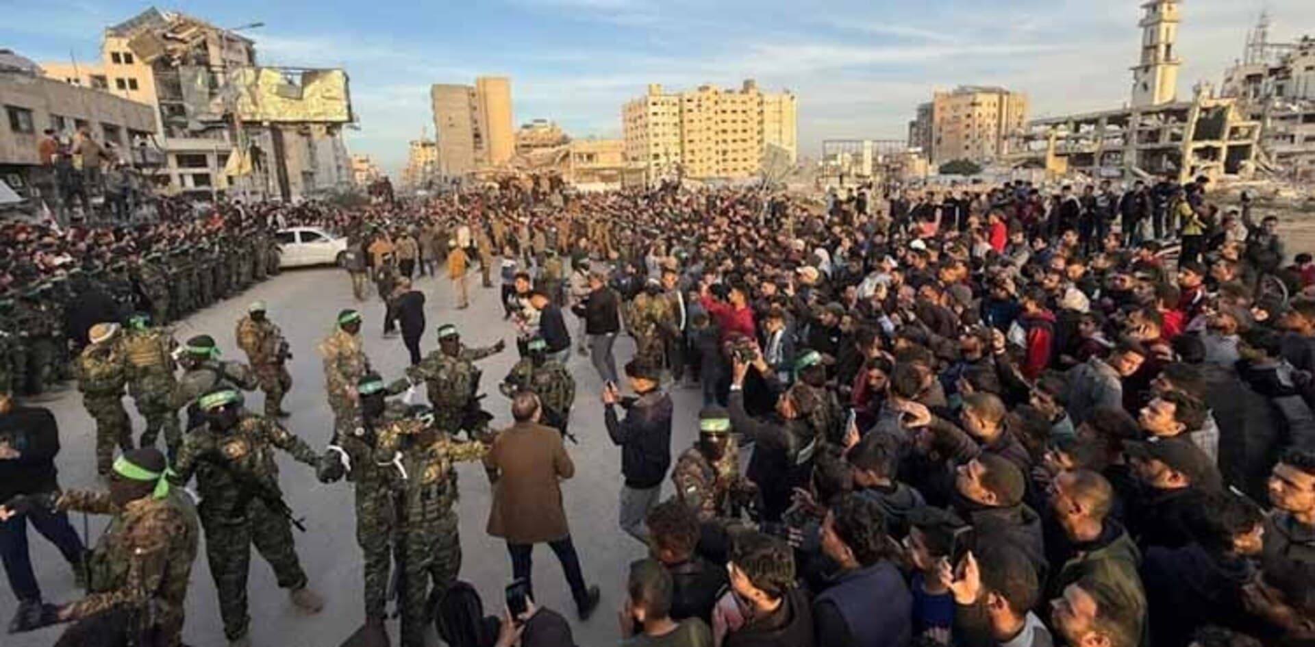 Hamas oslobodio 6, Izrael 602 zatvorenika - slika 1