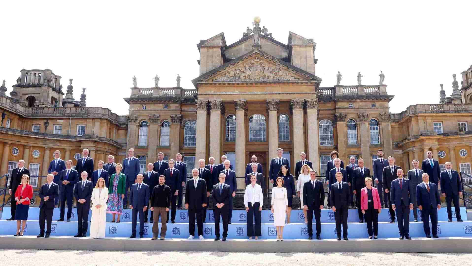 EU je "mrtva"! Živjela Evropska politicka zajednica - slika 1