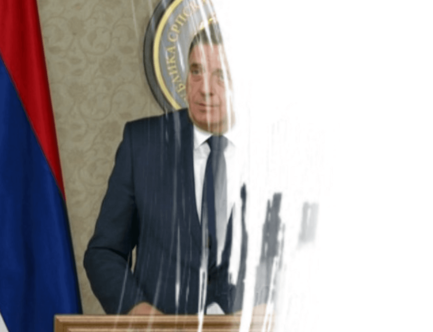 Evropska unija mora na "crnu listu" staviti Dodika - slika 1