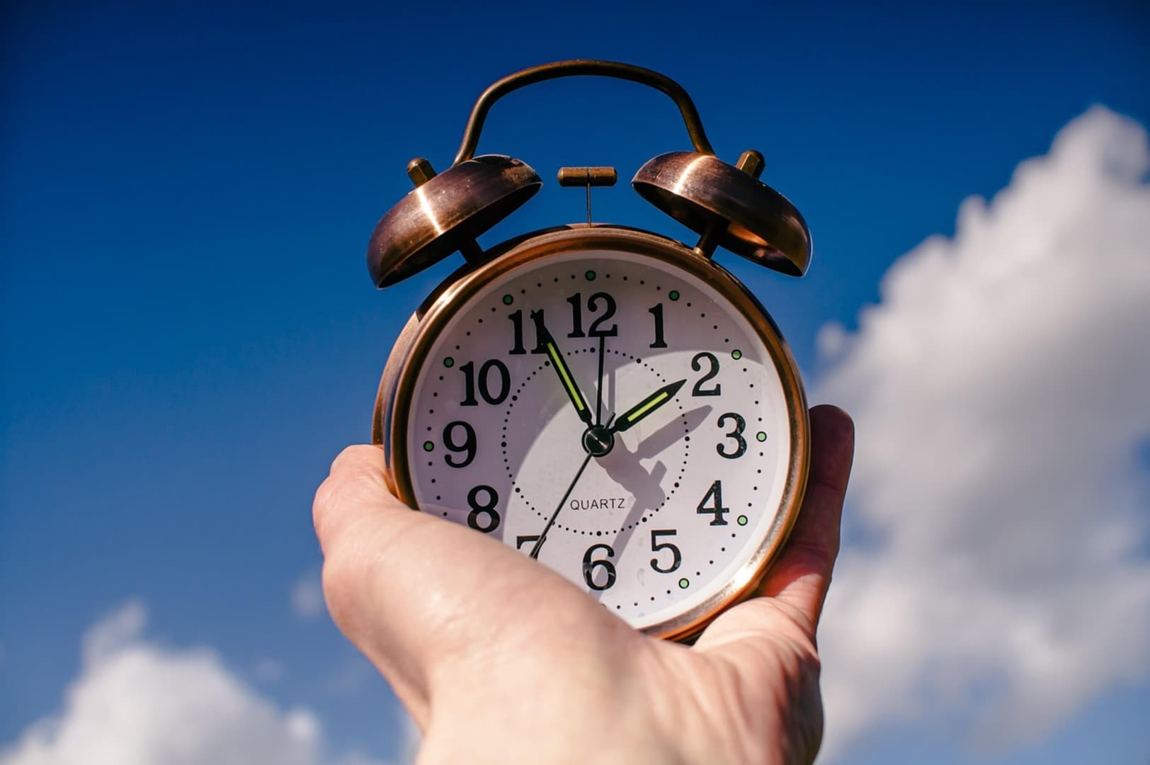 Ne da nam se! Od nedjelje spavamo 60 minuta kraće - slika 1