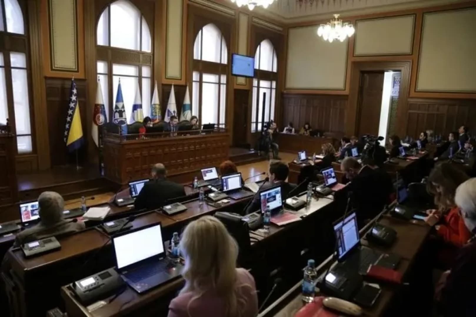 Sarajevo bira gradonačelnika: Zapelo u startu zbog svađe unutar Trojke - slika 1