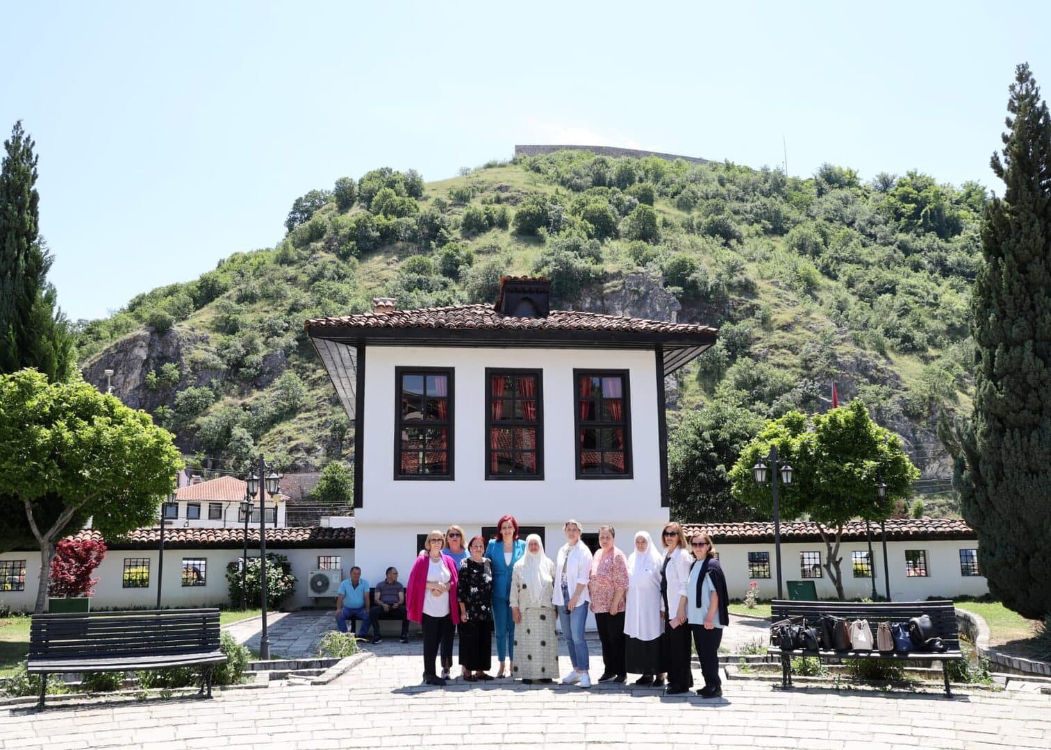 Majke Srebrenice u Prizrenu: Tišina koja svjedoči jače od riječi - slika 2