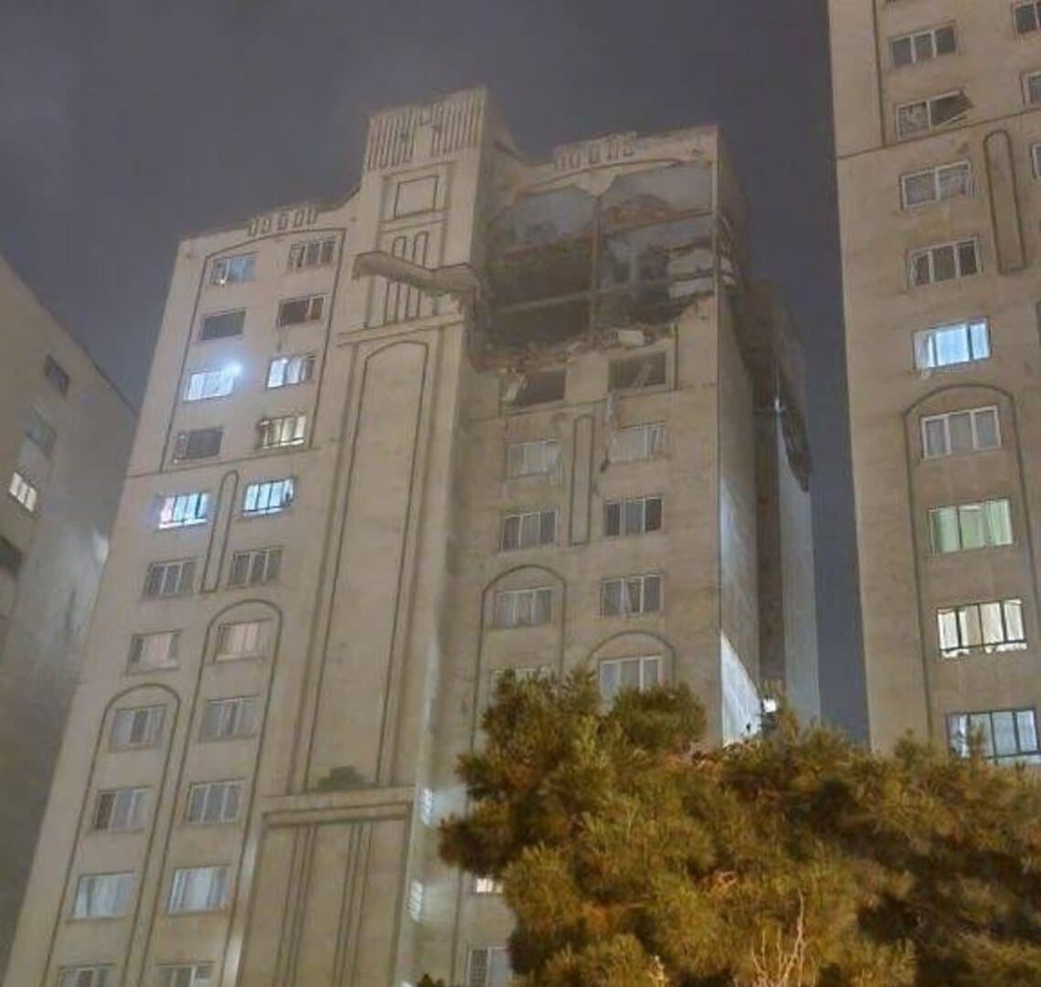 U izraelskom napadu na Iran ubijeno i 20 djece - slika 1